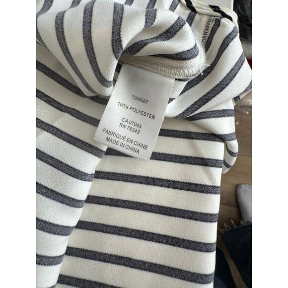 Jones & Co Women's Striped Button-Up Blouse Shirt Size Medium Satin-Feel - Picture 9 of 9